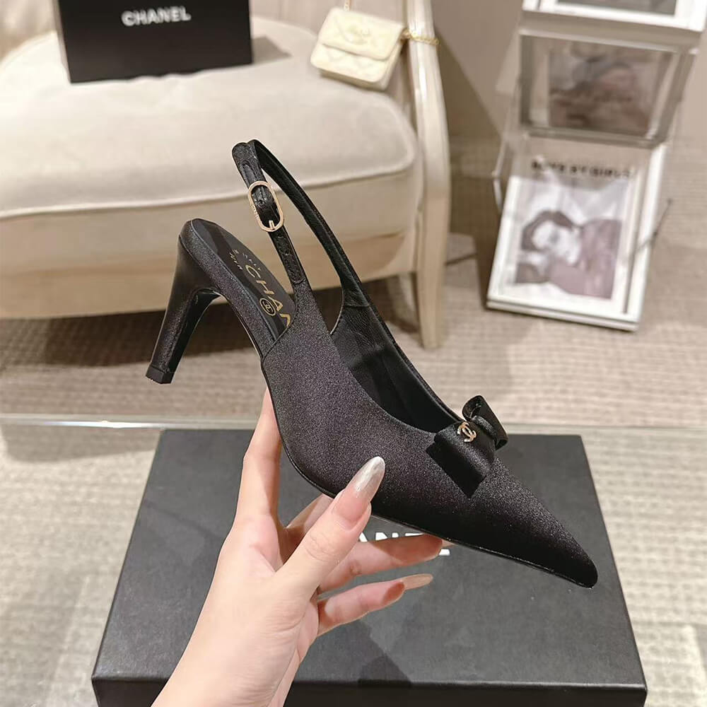 CHANEL Slingbacks