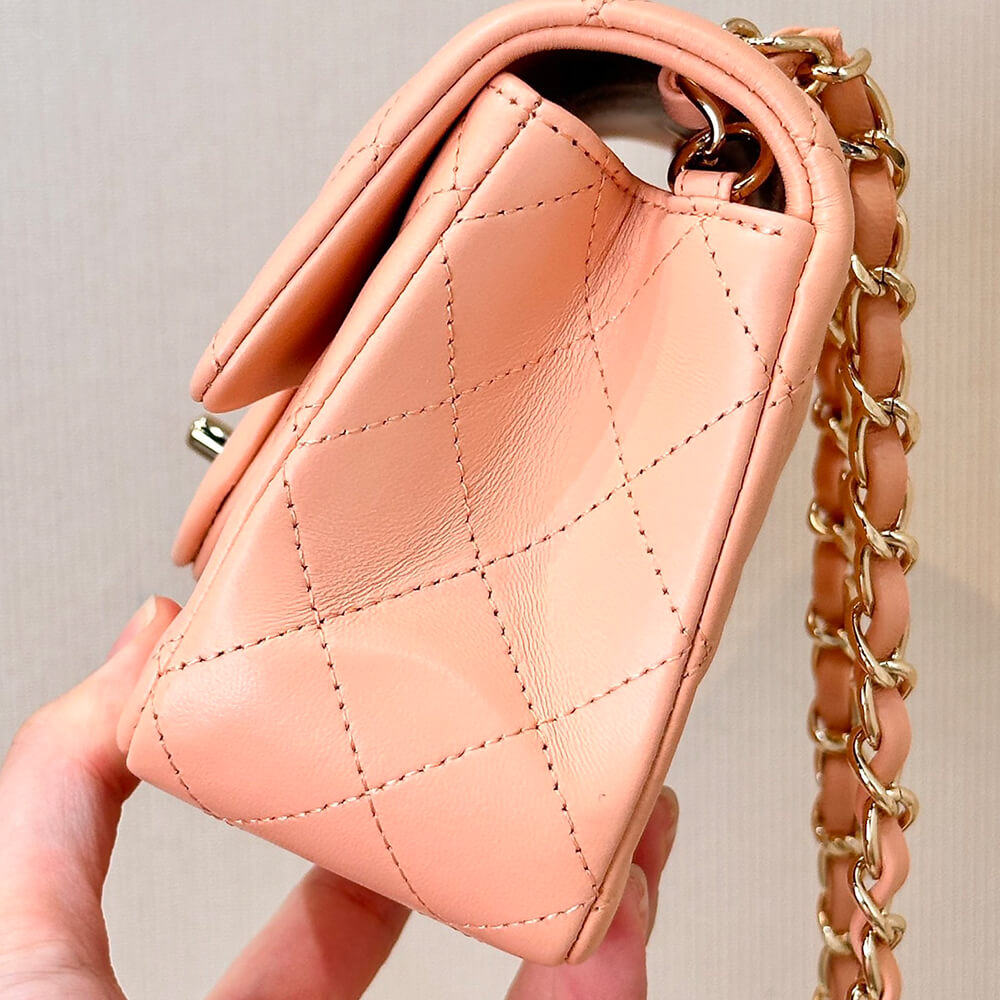 CHANEL Small Classic Handbag(HIGH-END Grade)