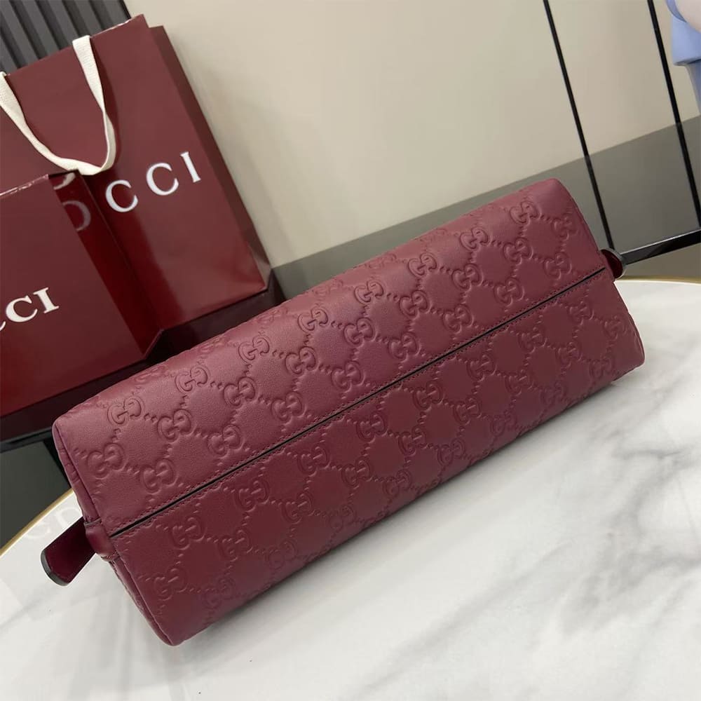 GG Emblem medium shoulder bag