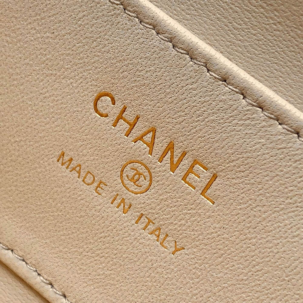 Chanel Clutch with Chain(HIGH-END GRADE)