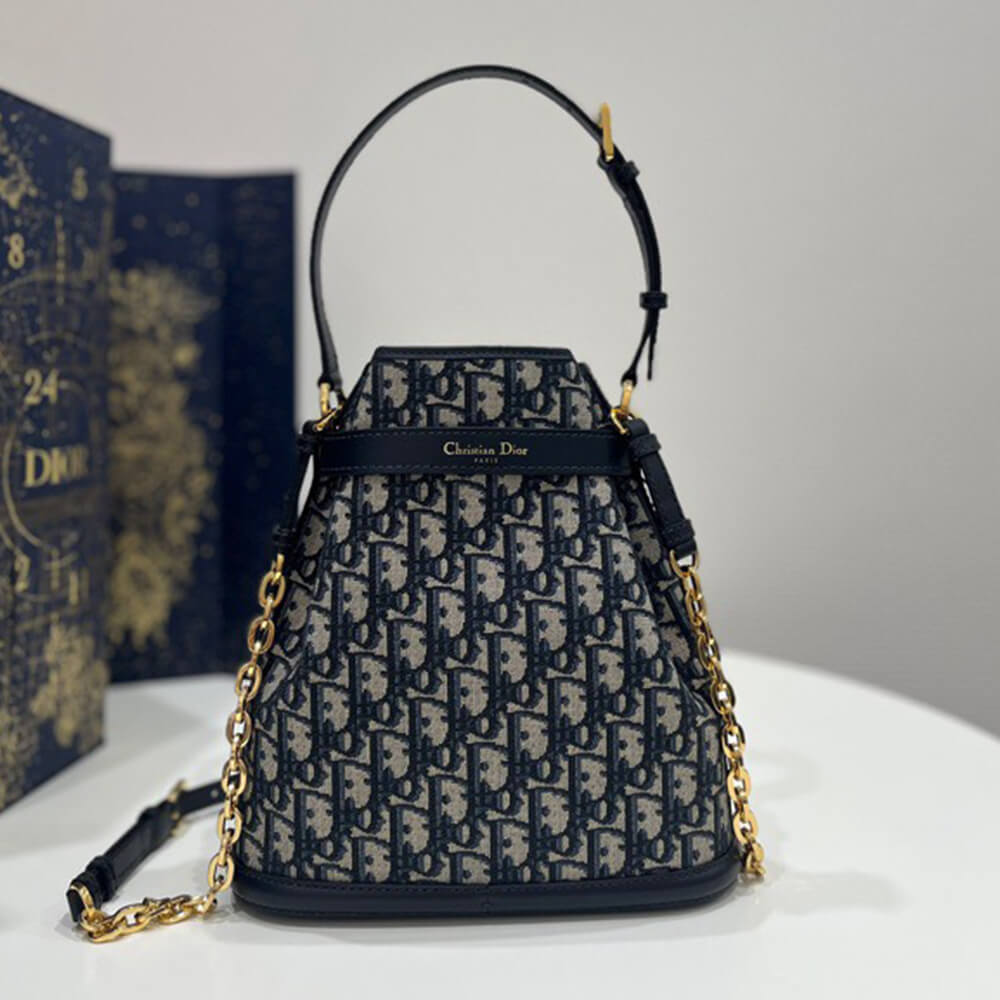 MEDIUM C EST DIOR BAG