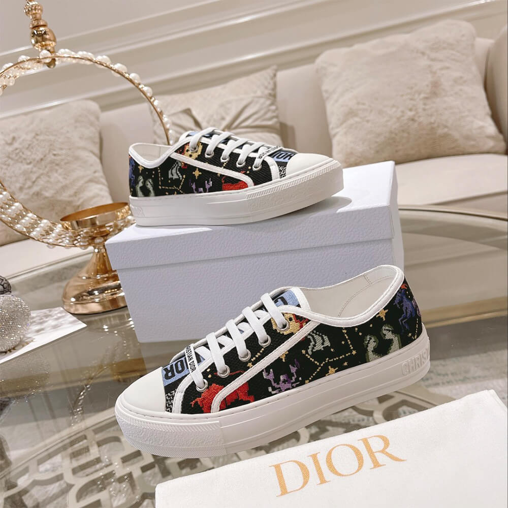 WALK N DIOR SNEAKER