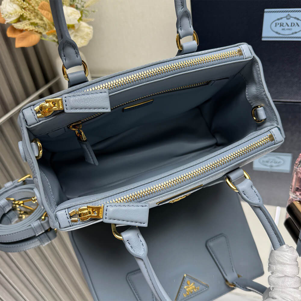 Prada Small Prada Galleria Saffiano leather bag(HIGH-END GRADE)
