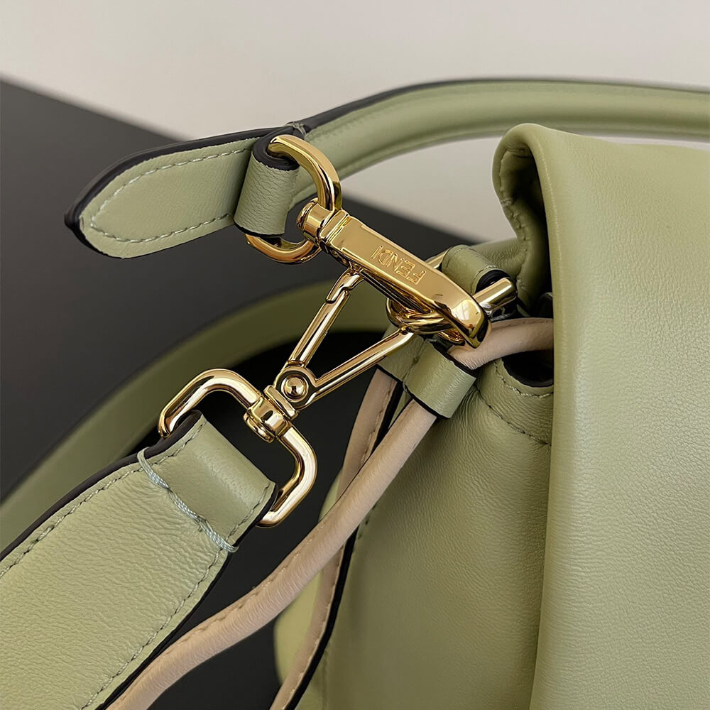 Fendi Mamma Baguette Medium(high-end grade)