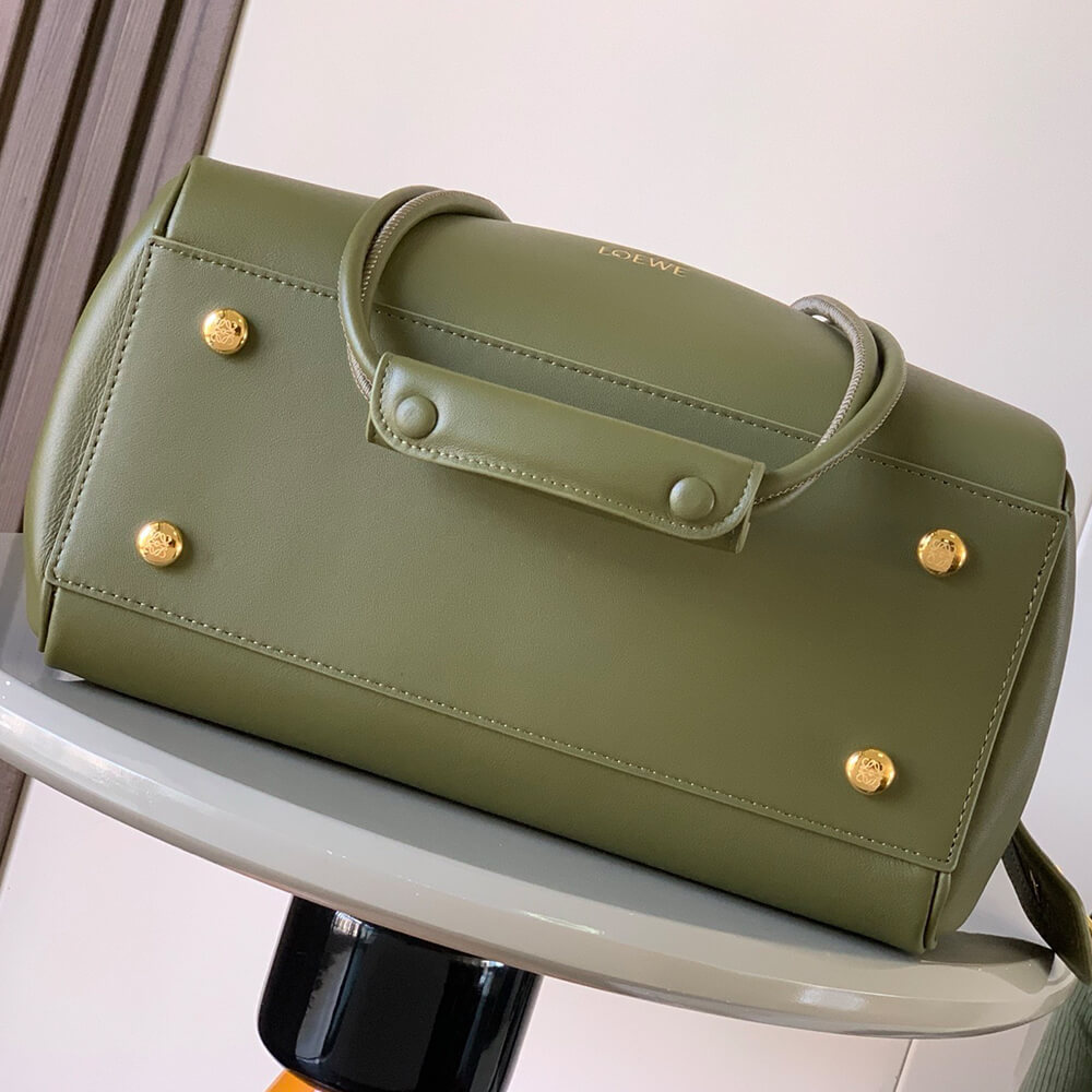 Loewe Medium Madrid bagin supple calfskin(HIGH-END GRADE)