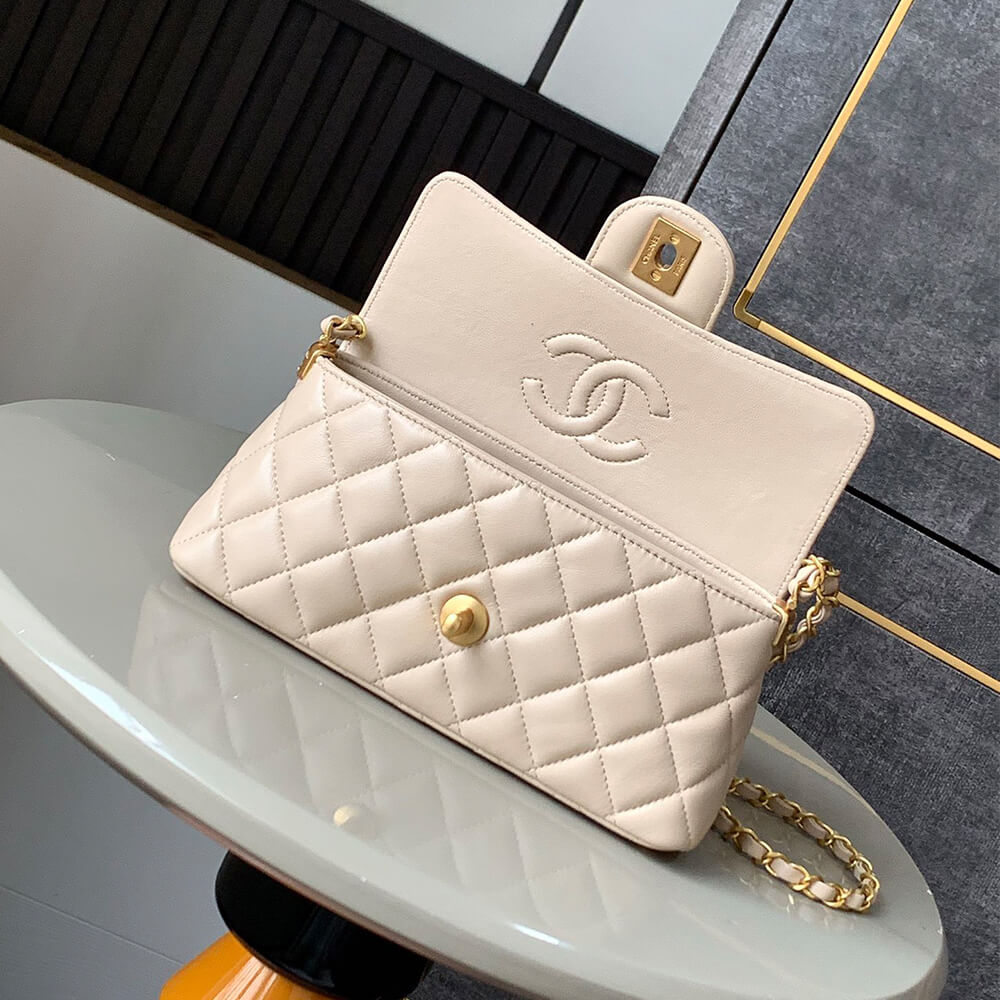 CHANEL Mini Flap Bag with Top Handle(HIGH-END GRADE)